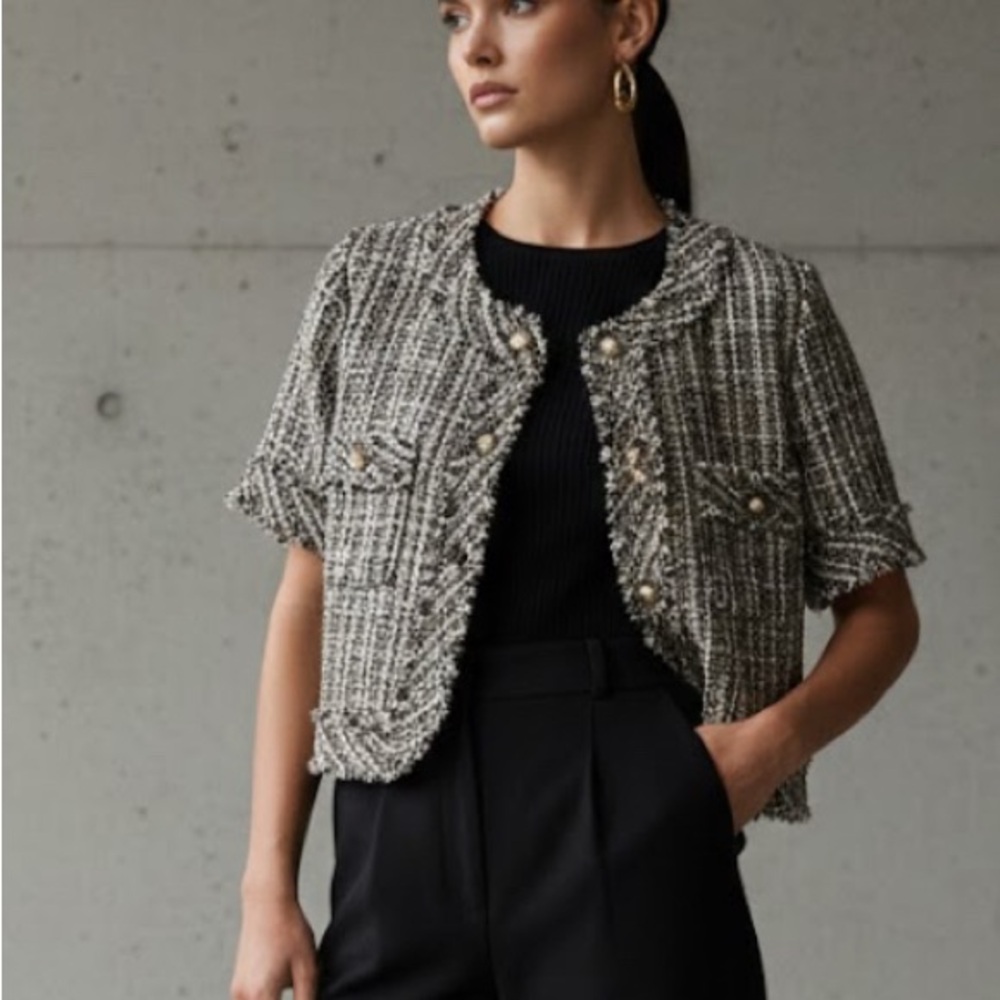 Coco blue Metallic  Black and White Tweed Blazer Women’s Sz Large Short Sleeve‎